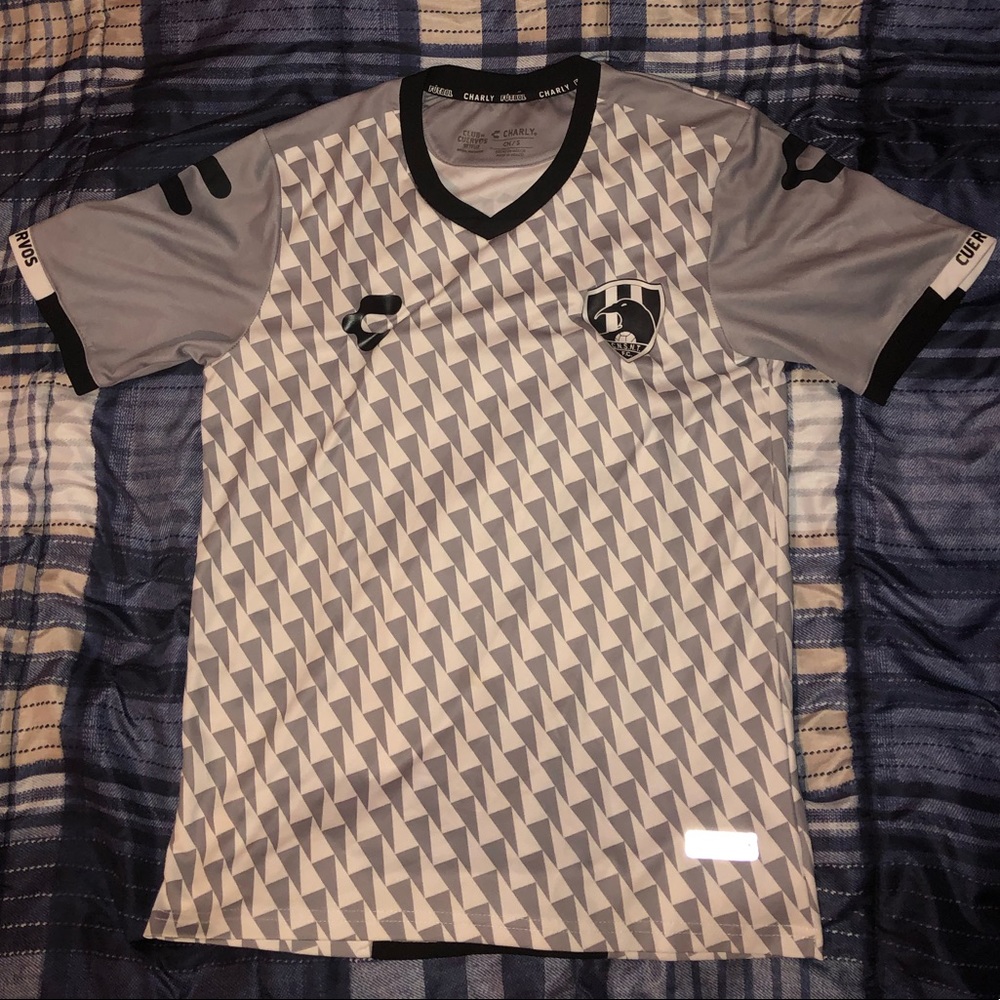Club De Cuervos Charly authentic jersey